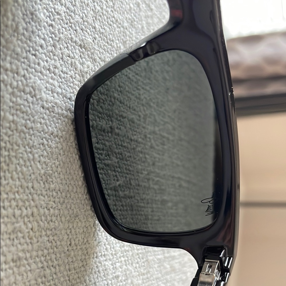 Maui Jim ‘Ōpio Sunglasses - Picture 11 of 11
